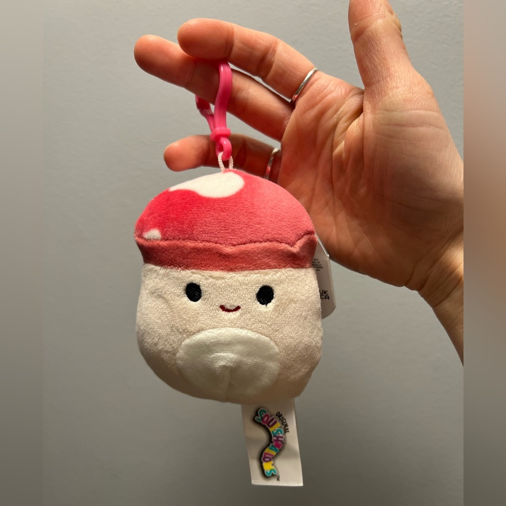 Squishmallow Malcom Mushroom Clip